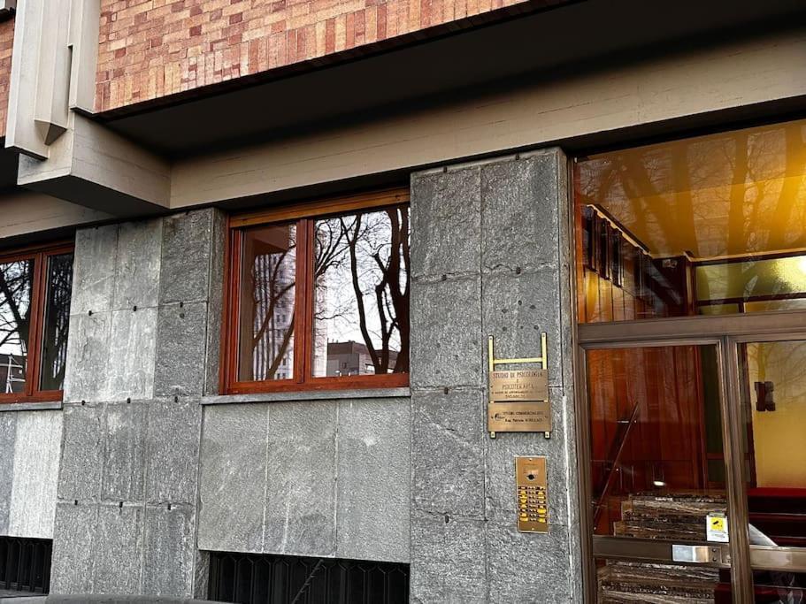 Casa Gianduia Davanti Al Grattacielo Turyn Zewnętrze zdjęcie