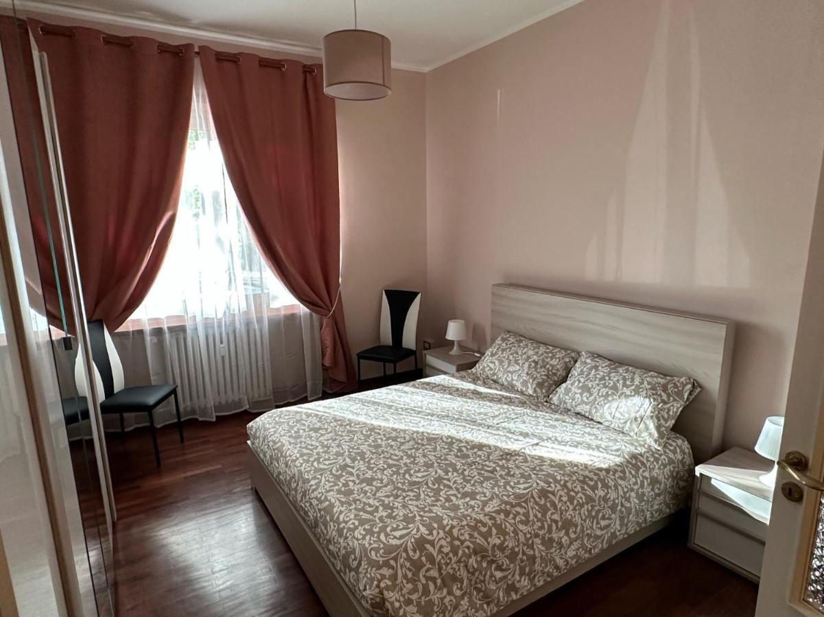 Casa Gianduia Davanti Al Grattacielo Turyn Zewnętrze zdjęcie